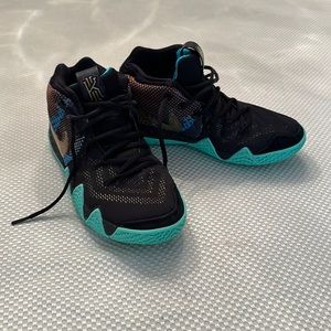 Nike Kyrie 4 Mamba Youth basketball shoes Size 7Y, Youth